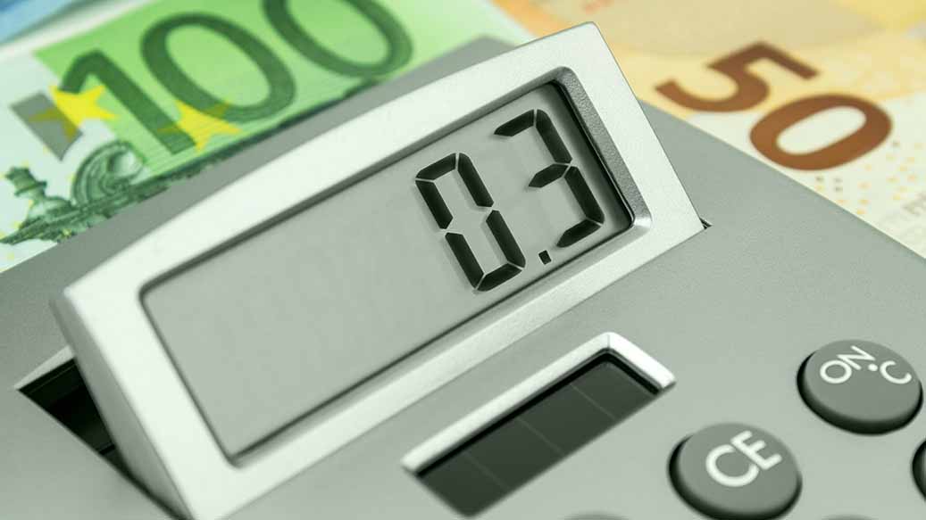 Taschenrechner zeigt den Wert 0,3